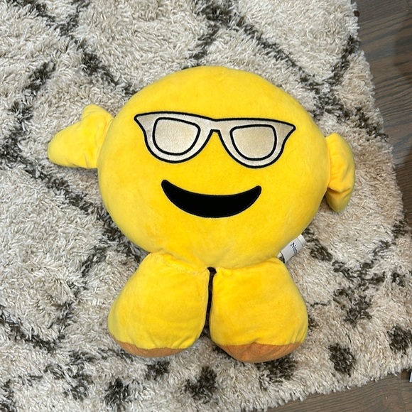 Plush pillow - Picture 1 of 2